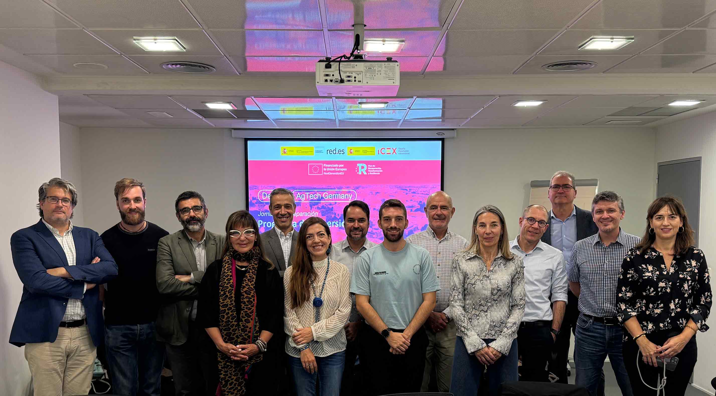 Photo of the desafia agtech germany project team and the startups from spain