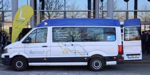 Picture of the first automated driving bus Abolut in Leipzig