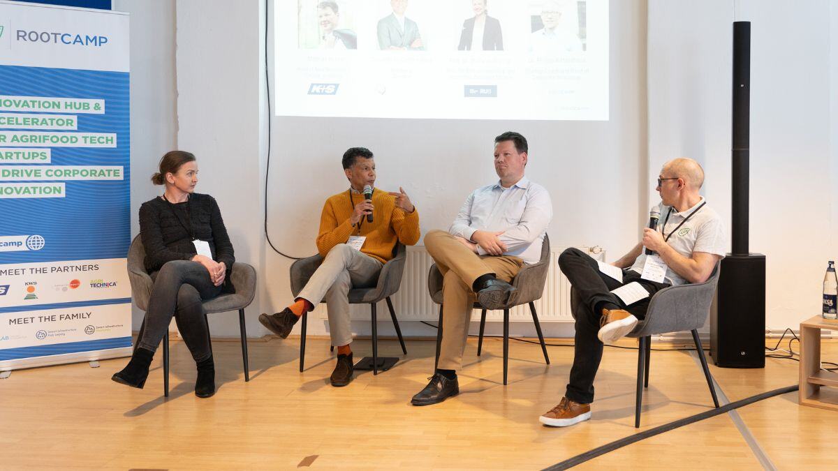 A photo of the panelist during the RootCamp Demo Day #5
